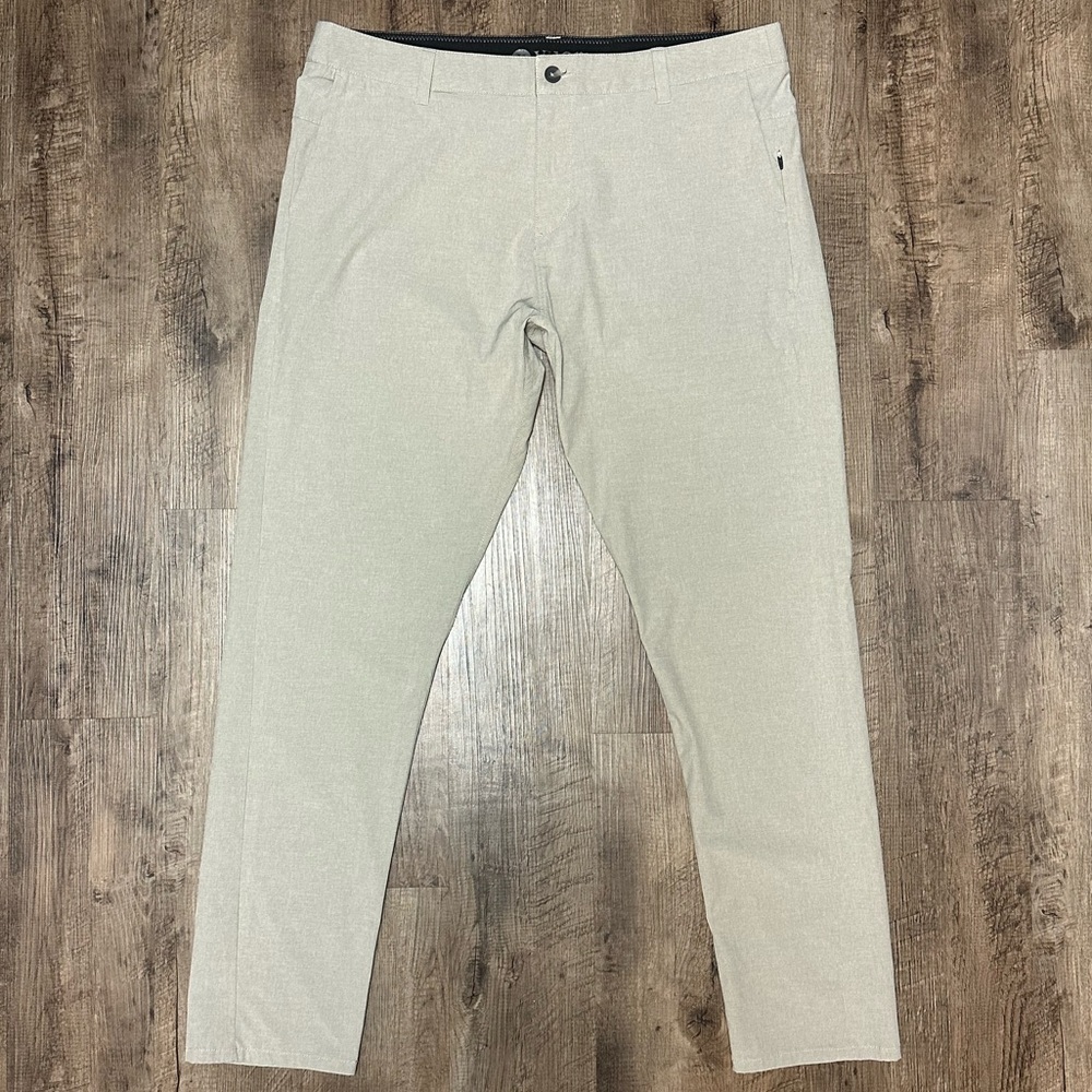 Vuori Aim Pants Men's Size 38
